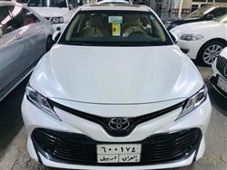 تۆیۆتا کامری